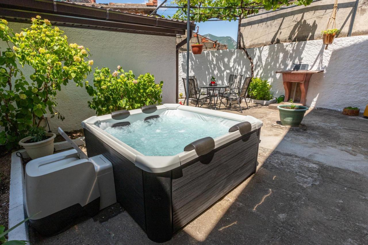 Self Check-In Apartment With Jacuzzi Mostar Exterior photo