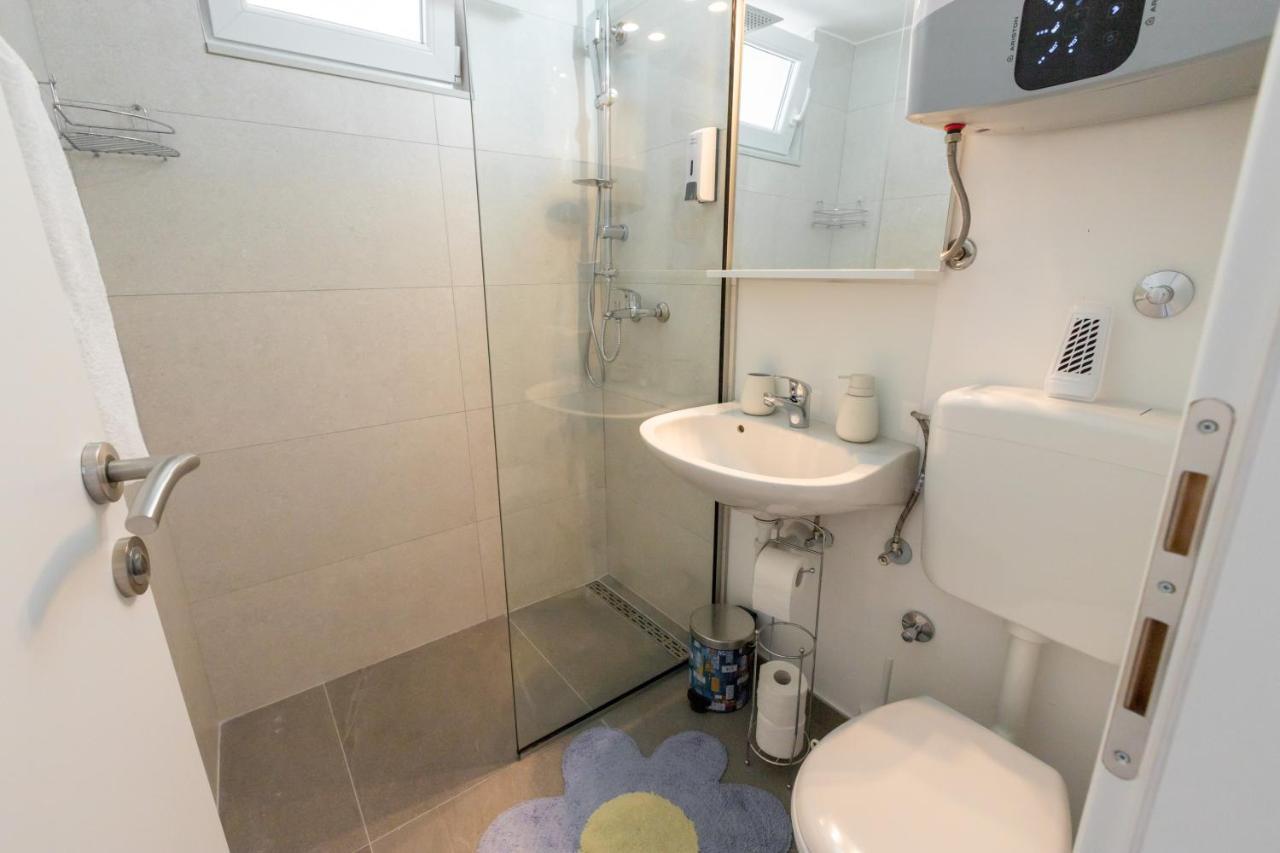 Self Check-In Apartment With Jacuzzi Mostar Exterior photo