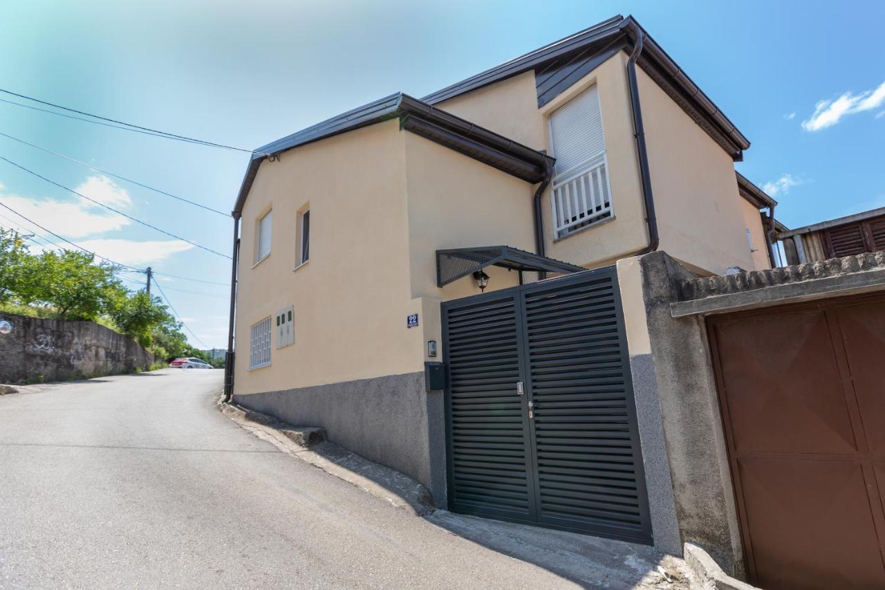 Self Check-In Apartment With Jacuzzi Mostar Exterior photo